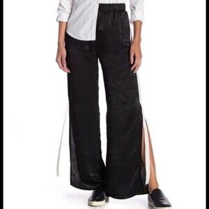 Know One Cares Black Silky Side Slit Pants Size L NWT